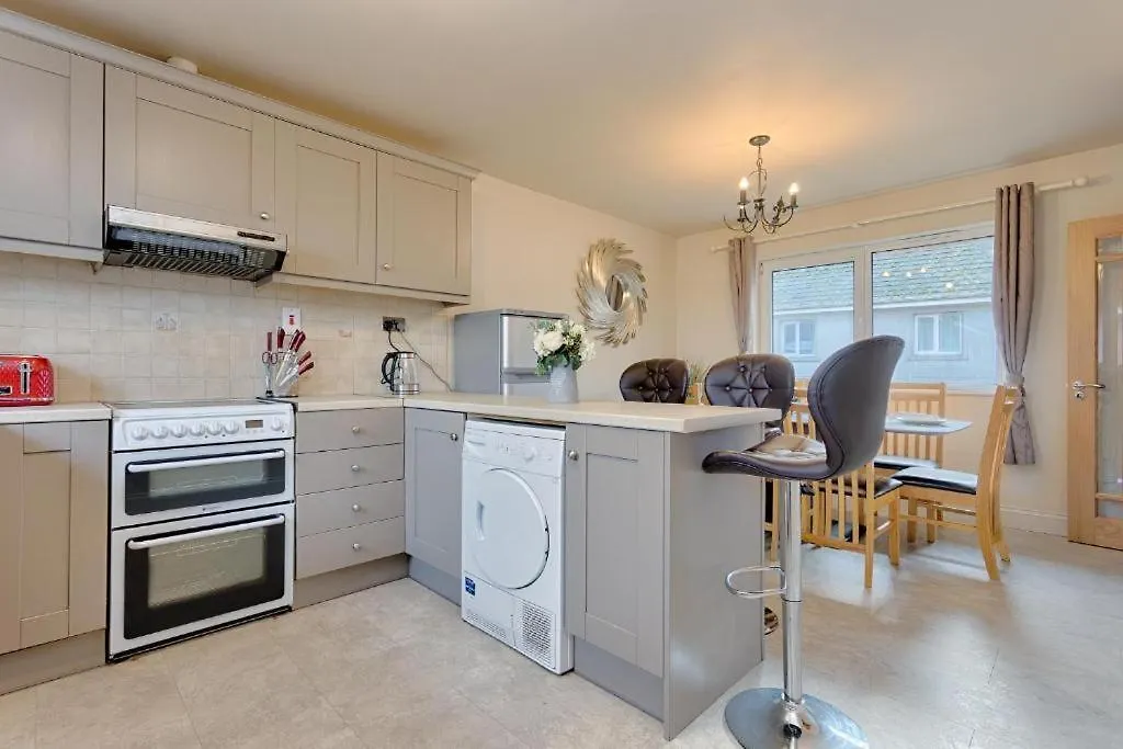 Town Square Townhouse - Best Location In Galway Apartment