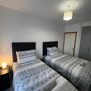 Modern Good Distance From And Airport 4people , Dublin Ireland