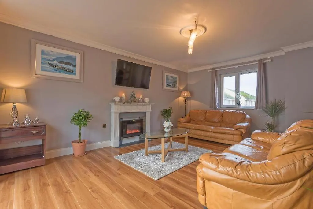 Town Square Townhouse - Best Location In Galway